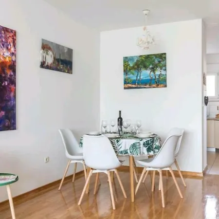 Horizon Luxury Green Terrace Apartment Split
