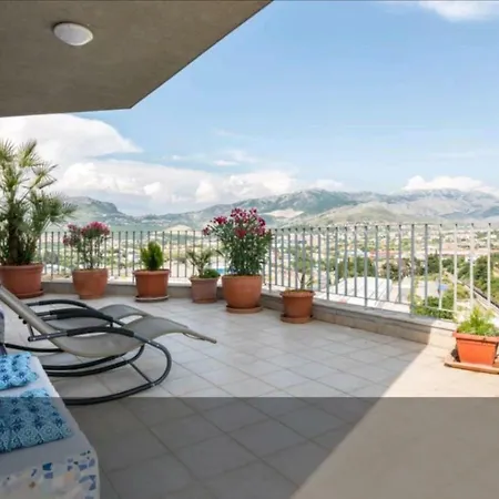 Horizon Luxury Green Terrace