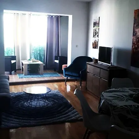 Horizon Luxury Green Terrace Apartment *