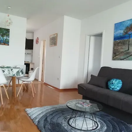 Horizon Luxury Green Terrace Apartment Split